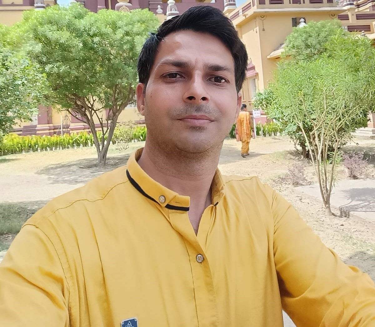Mr. Shokinder Singh